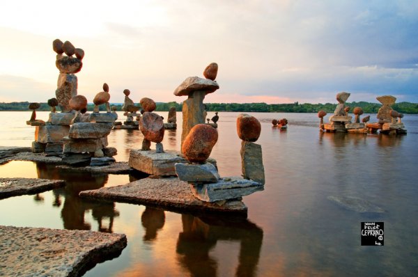 01aug_welcoming balance
