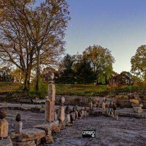 19oct26_half moon rising
