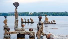 Balanced Rock Sculpture 